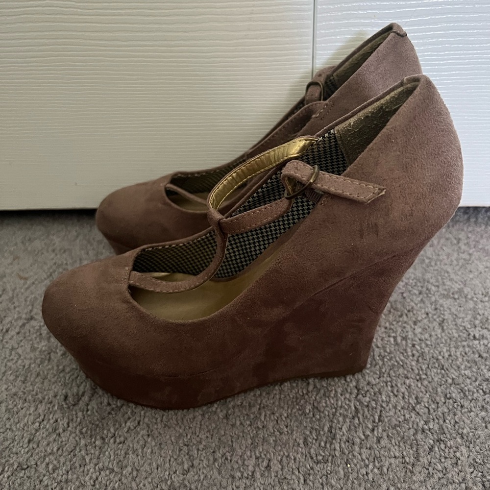 Madden Girl Maryjane Wedge size 8